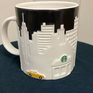 Starbucks collector series, New York mug copyright 2012 excellent condition